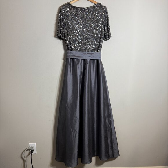 Pisarro Nights Beaded Bodice Satin Maxi Gown Women's 14 Gray Formal Wedding NWT - Picture 11 of 16